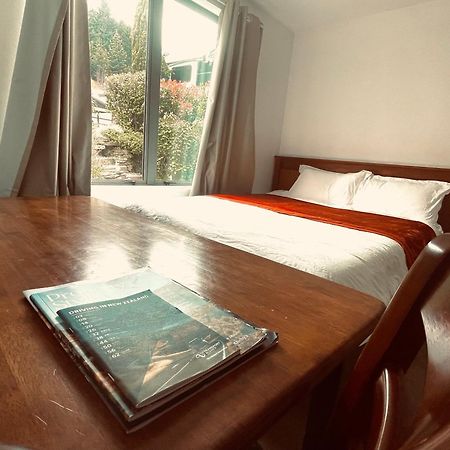 Ming'S Lakeside Goldleaf Suites Queenstown Eksteriør billede