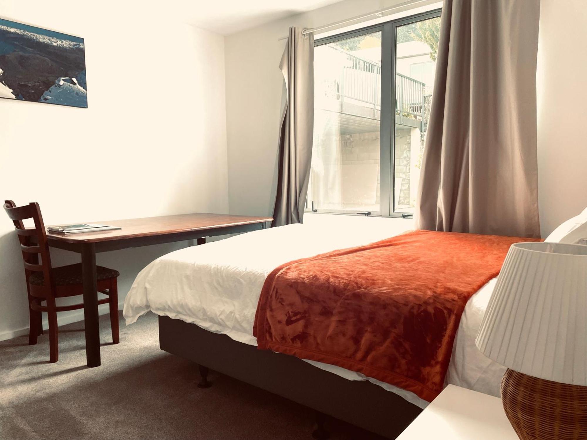 Ming'S Lakeside Goldleaf Suites Queenstown Eksteriør billede