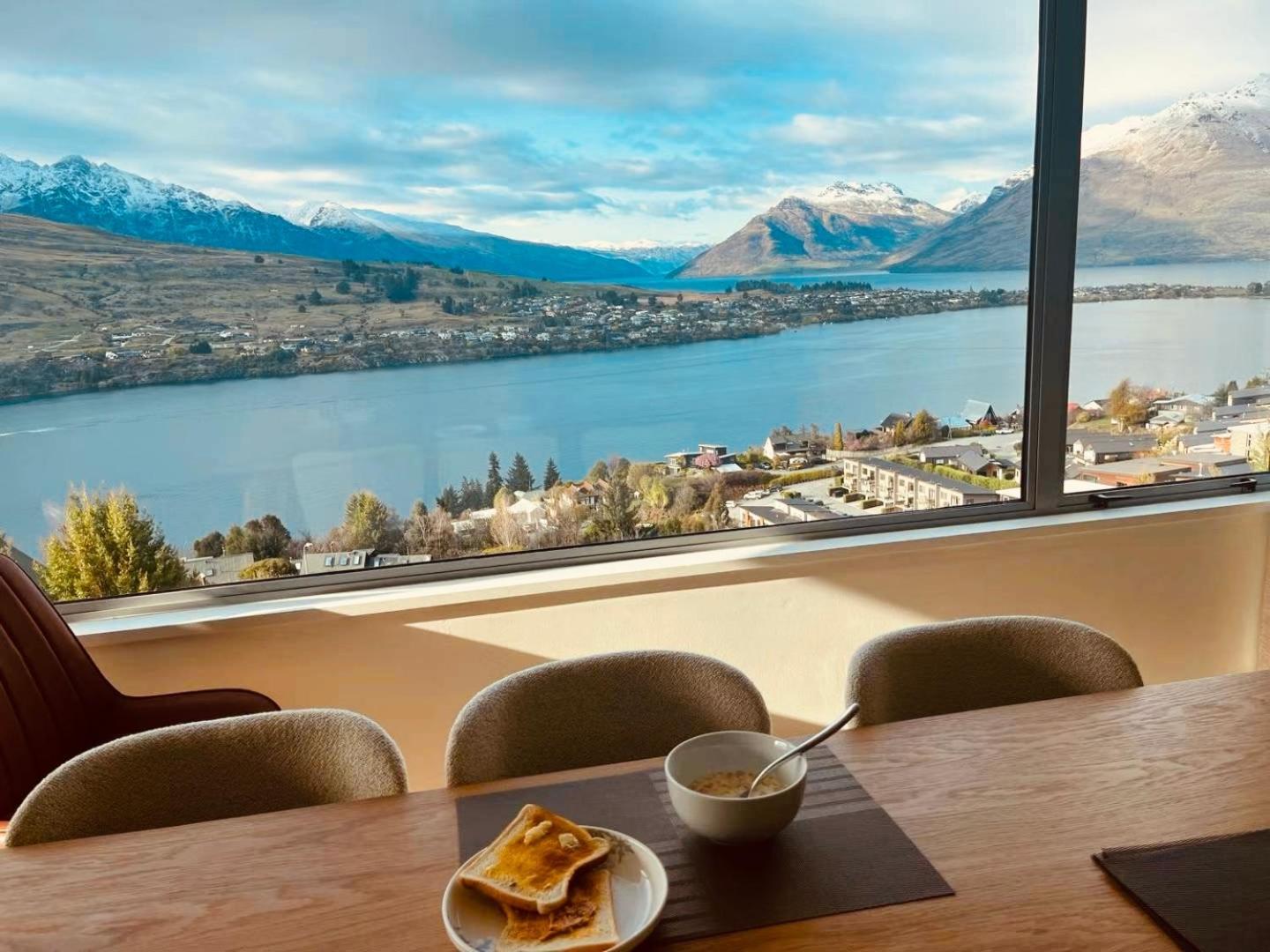Ming'S Lakeside Goldleaf Suites Queenstown Eksteriør billede