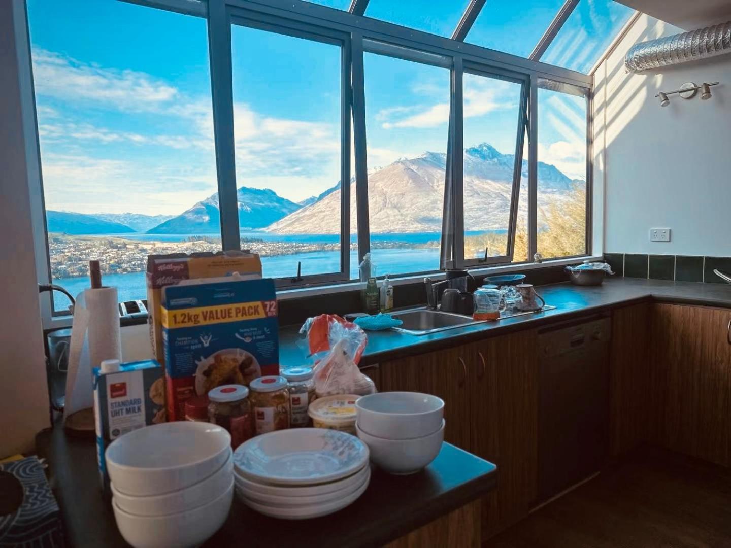 Ming'S Lakeside Goldleaf Suites Queenstown Eksteriør billede
